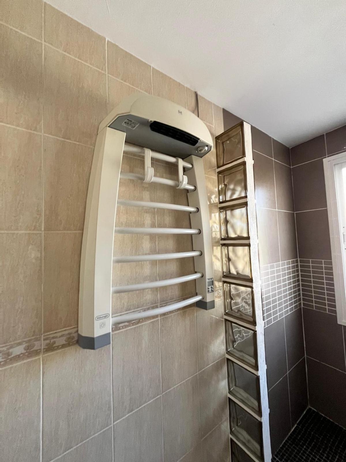 Malaga Prime Location - Stylish Apartment With Free Wifi, Free Parking, Steps From The Historic Center Málaga Exterior foto