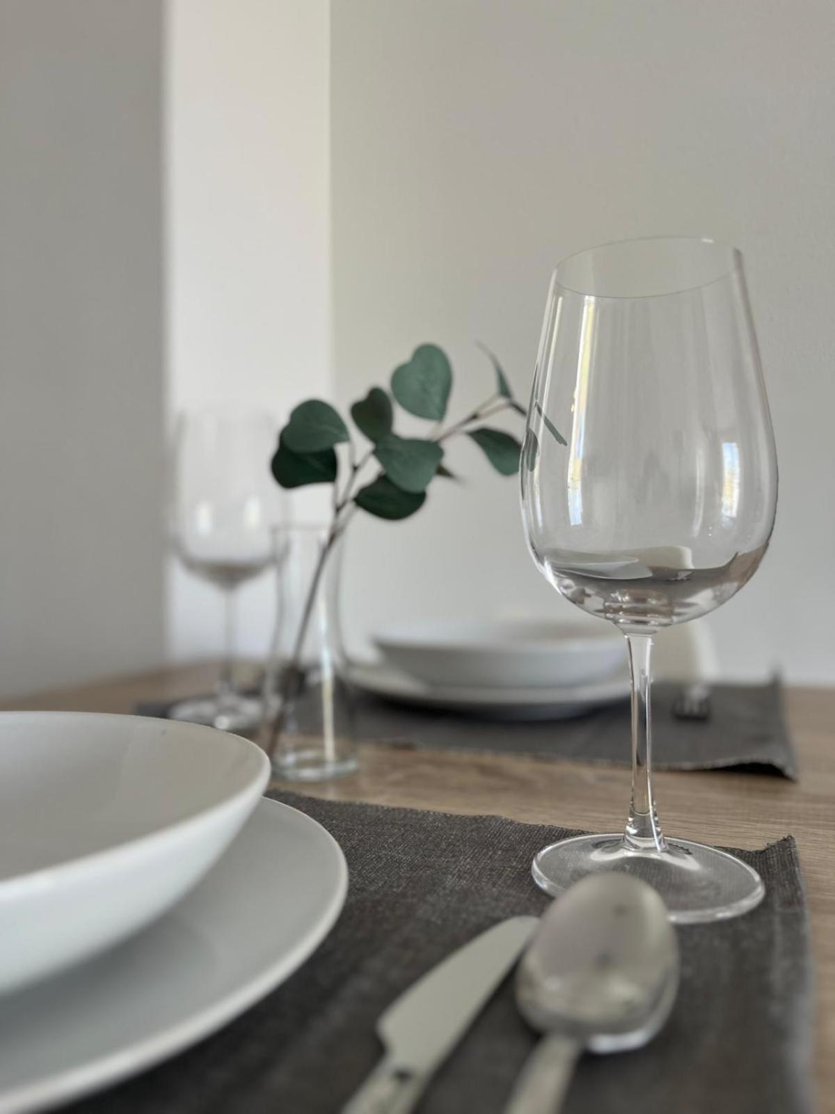Malaga Prime Location - Stylish Apartment With Free Wifi, Free Parking, Steps From The Historic Center Málaga Exterior foto
